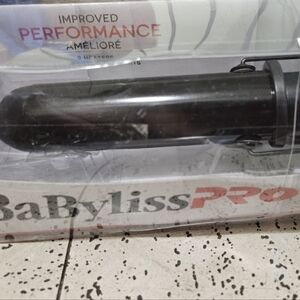 Brand new babybliss hair curler.